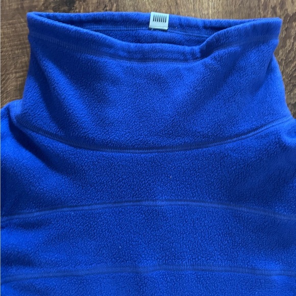 Victoria’s Secret VSX fleece turtleneck pullover Sz medium women - Picture 2 of 7